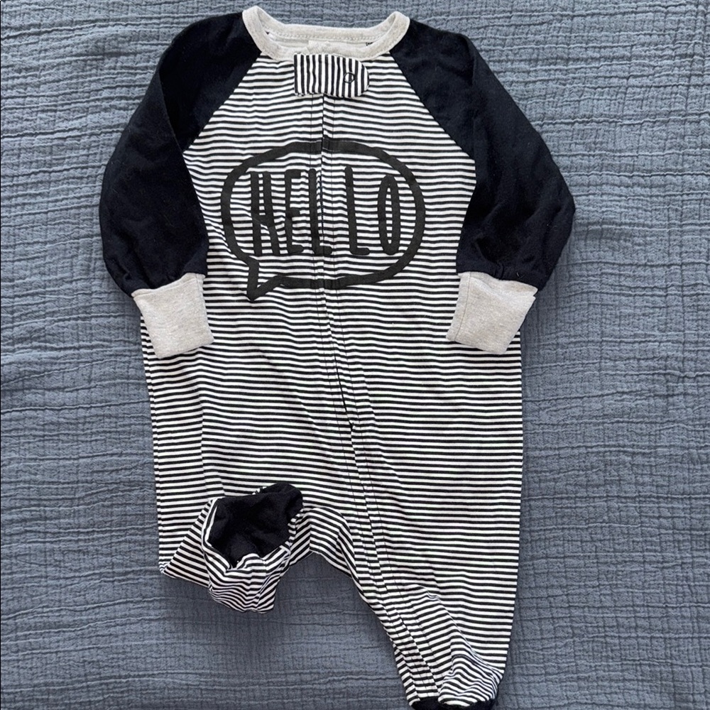 3 Newborn One Piece Sets NWOT - Picture 3 of 4